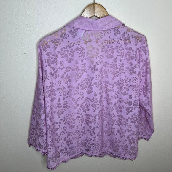 jh Collectibles Lavender Burnout Long Sleeve Lace Trim Button Up Blouse Large - Picture 5 of 10
